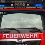 Ursache unklar: Brand in Bungalow - Frau tot, Mann schwer verletzt