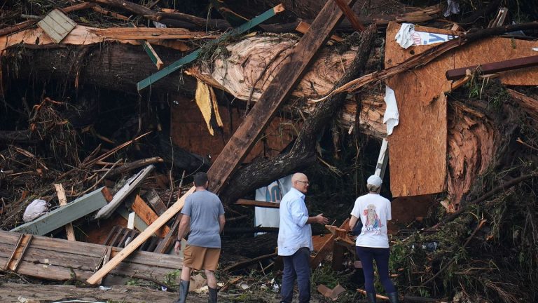 Überschwemmungen: Mindestens 43 Tote bei Sturzfluten in Texas
