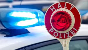 Raser: Auto fährt durch Fußgängerzone in Trier - Polizei stoppt es