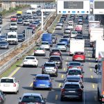 Erste Reisewelle: ADAC: Zum Ferienstart drohen Staus und "Schneckentempo"