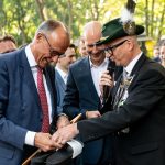 Parlamentarisches Schützenfest: Merz: Schützenvereine machen "großartige" Integrationsarbeit