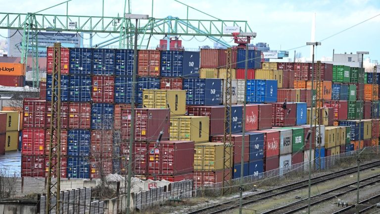 Außenhandel: Deutsche Exporte in die USA brechen ein