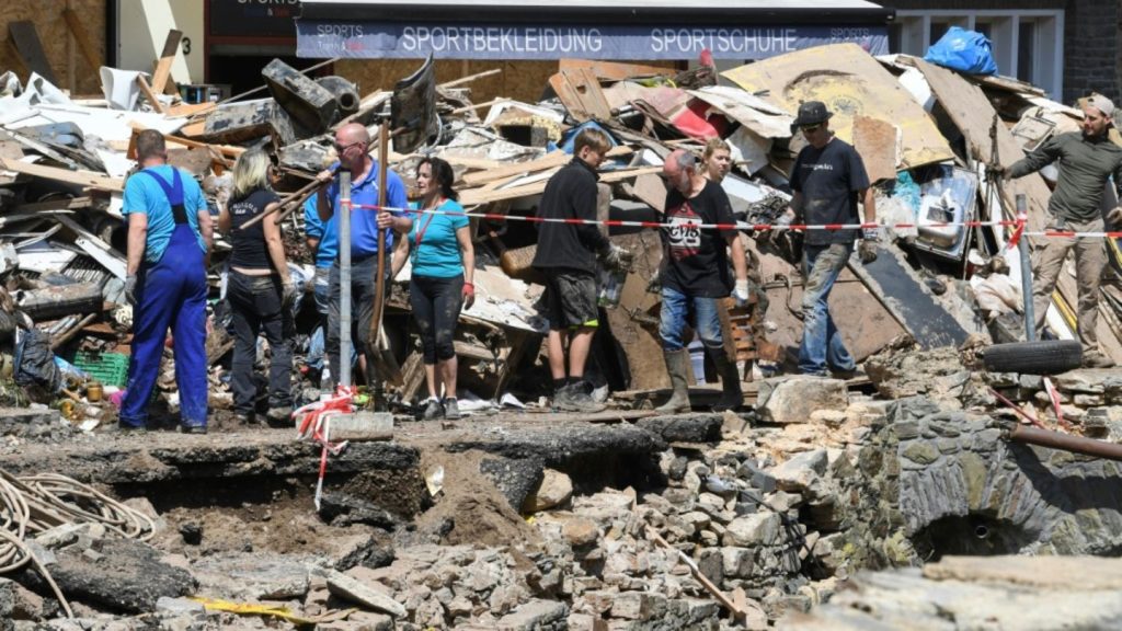 Untersuchungsausschuss zu Flut in Nordrhein-Westfalen legt Schlussbericht vor