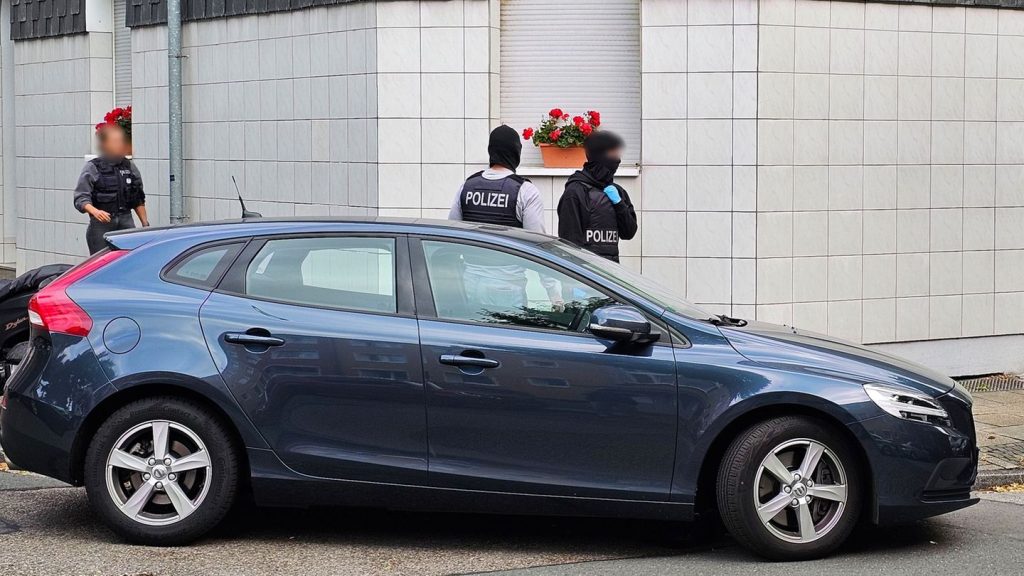 Durchsuchungen in NRW: Razzia wegen Terrorverdachts - Festnahme in Essen