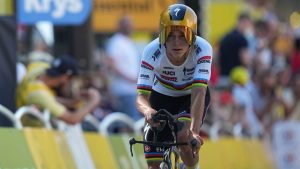 Tour de France: Tour: Evenepoel gewinnt erstes Zeitfahren - Pogacar in Gelb