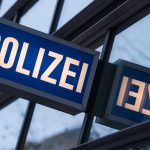 Frankfurt Innenstadt: Mutmaßliche Ladendiebin flüchtet mit Rollator vor Polizei