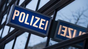 Frankfurt Innenstadt: Mutmaßliche Ladendiebin flüchtet mit Rollator vor Polizei