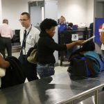 Passagiere an US-Flughäfen dürfen Schuhe bei Sicherheitskontrolle künftig anbehalten
