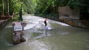 Freizeit: München soll weitere offizielle Surfwelle bekommen