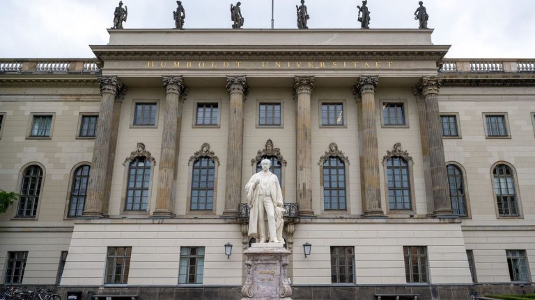 Wissenschaftliche Mitarbeiter: Bundesverfassungsgericht entscheidet zu Hochschulgesetz
