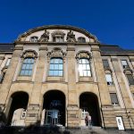 Betrug: Prozess: Mit fingierten Corona-Tests 1,3 Millionen ergaunert