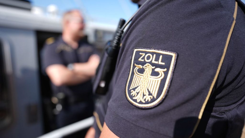 Zollfahndung Hamburg: Händler soll illegal Kaviarersatz importiert haben