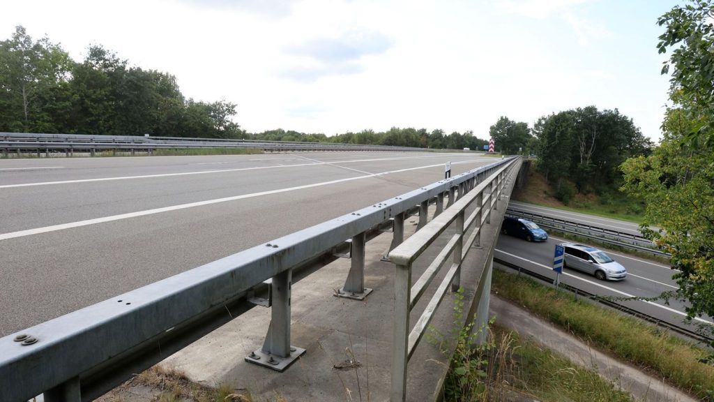 Umleitungen eingerichtet: Betonschäden: A7 am Horster Dreieck Richtung Norden gesperrt