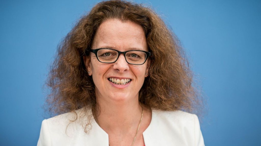 "Messlatte liegt sehr hoch": EZB-Direktorin Schnabel sieht kaum Spielraum für Zinssenkung