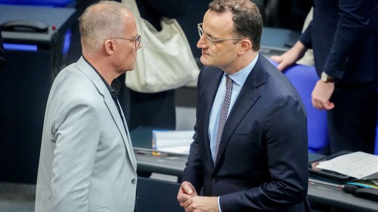 Bundesverfassungsrichter: Kreise: Union droht SPD mit Enthaltung bei Richterwahl