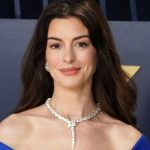 Film: Anne Hathaway und Dakota Johnson in Hoover-Adaption