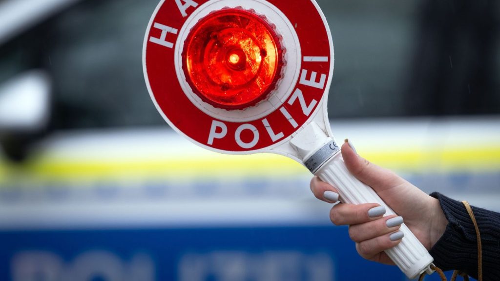 Festnahme: Mann stiehlt Linienbus - Flucht vor Polizei über Autobahnen