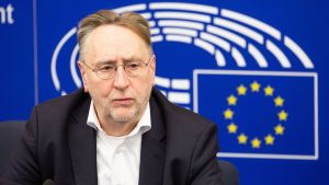 Welthandel: Nach Trump-Brief: EP-Ausschusschef Lange für Ende der Geduld