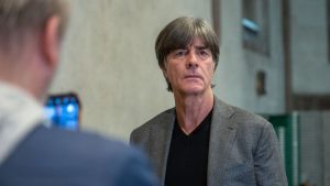 Weltmeister-Trainer: Joachim Löw prüft Anfragen von Vereinen und Nationalverband