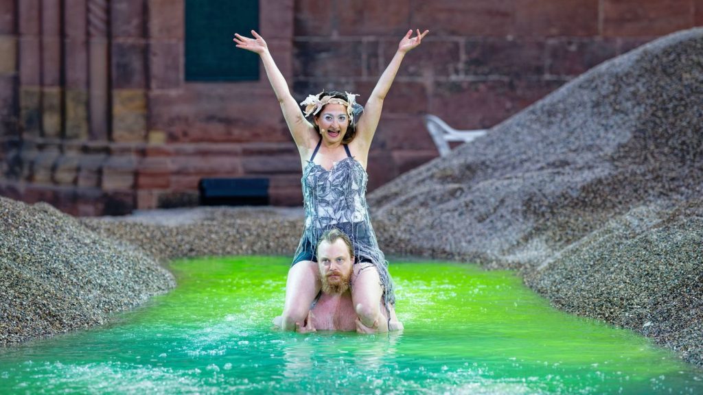 Mythos vor dem Dom: Nibelungen-Festspiele mit "See aus Asche" eröffnet