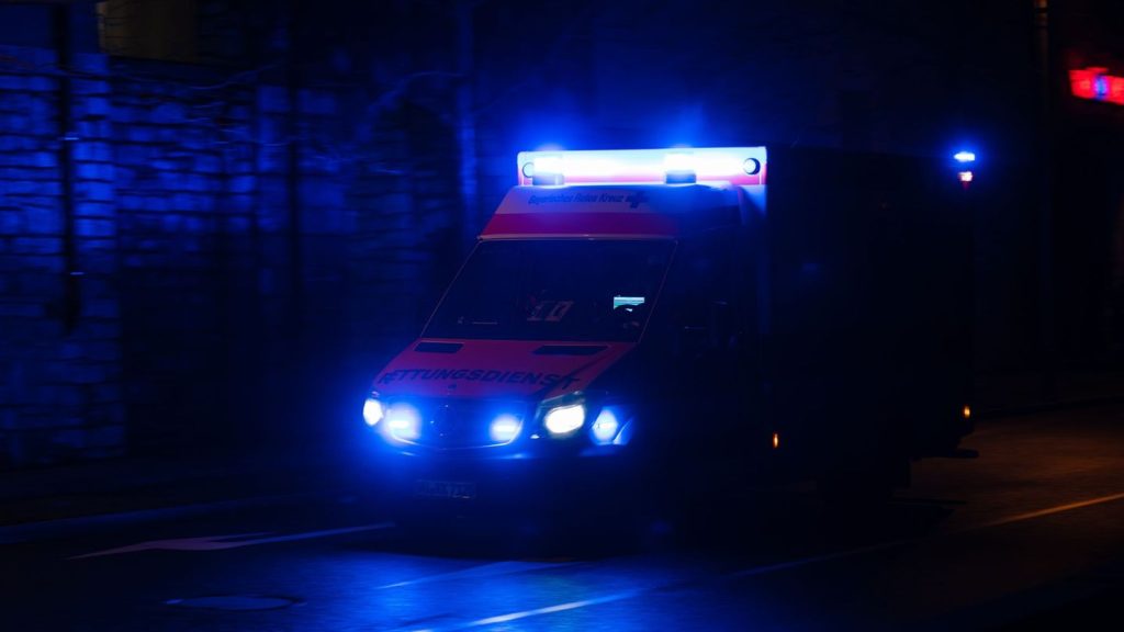 Ein Toter und ein Verletzter: 17-Jähriger ohne Führerschein unterwegs - tot