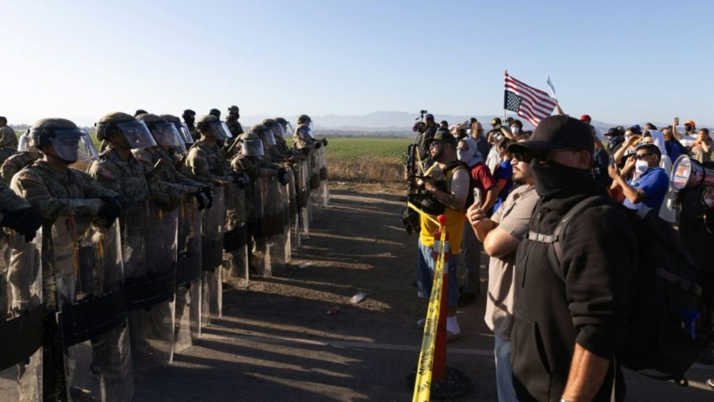 Landarbeiter schwebt nach Razzia der US-Einwanderungsbehörde in Kalifornien in Lebensgefahr