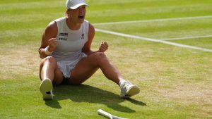 Finale: 6:0, 6:0: Swiatek mit Tennis-Geschichte bei Wimbledon-Titel
