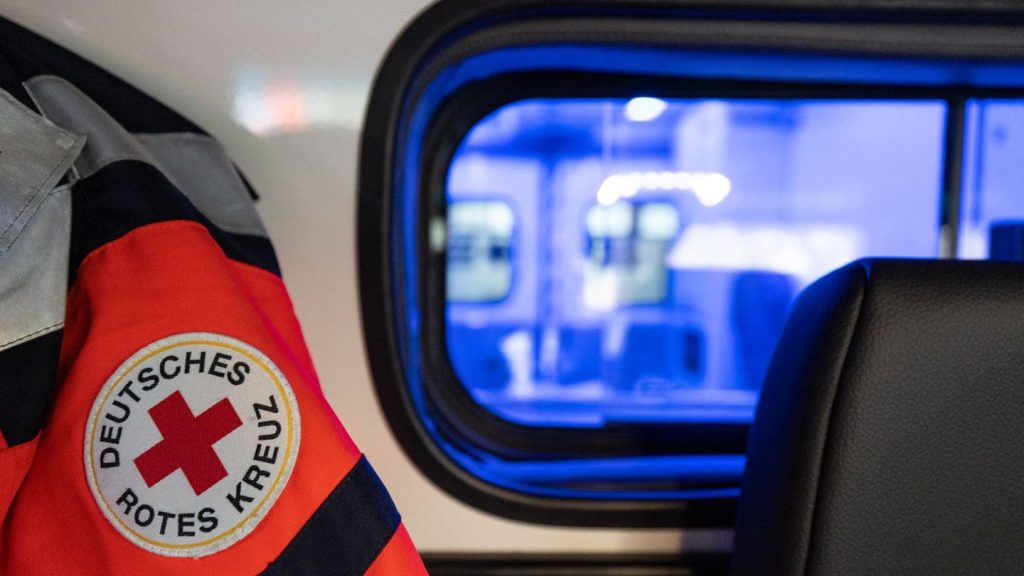 Einsatz: Brennender Einkaufswagen in Hochhaus - Brandstiftung?