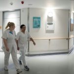 Praxen und Kliniken müssen Mitarbeiter vor zunehmender Gewalt schützen
