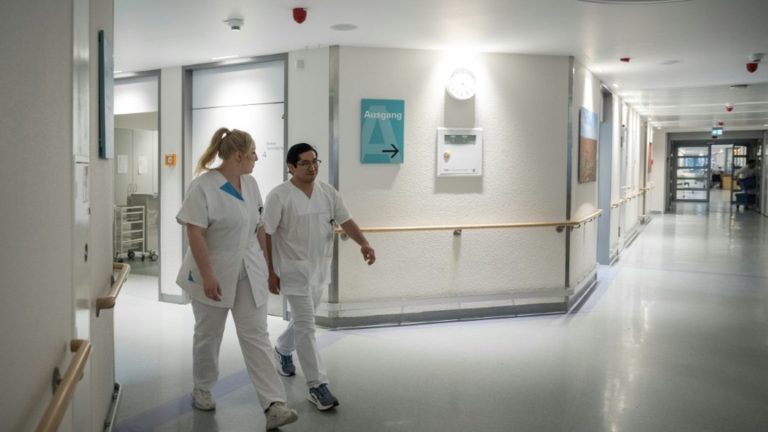 Praxen und Kliniken müssen Mitarbeiter vor zunehmender Gewalt schützen