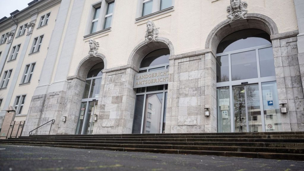 Landgericht Hagen: Unternehmer mit Kopfschüssen getötet: Angeklagter schweigt