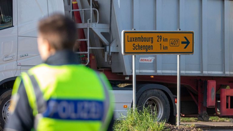 Mehr Flexibilität geplant: Kontrolle bei Schengen endet - Schweitzer: Kein Dauerzustand