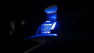 16 Festnahmen: Hunderte Polizisten nehmen mutmaßliche Drogenbande hoch