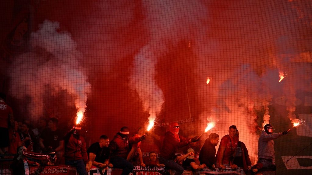 Fußball-Bundesliga: Weitere Pyro-Vorfälle: Wieder hohe Geldstrafe für 1. FC Köln