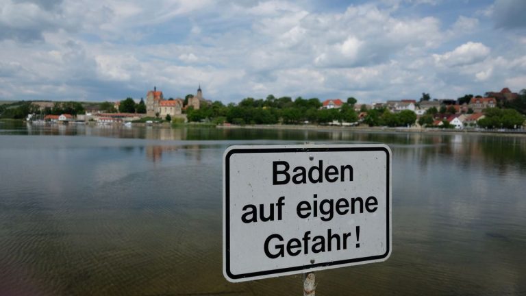 Schwimmen in Seen: Sorge vor Bakterien in Badegewässern