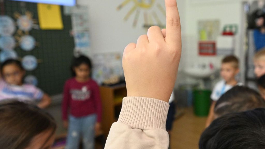 Verwaltungspanne: Nach IT-Skandal: Ist der große Lehrermangel damit beendet?