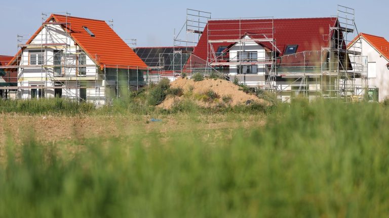 Immobilien: Wohneigentum im Saarland eher erschwinglich