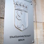 Festnahme im Mai: Millionen-Betrug mit Büchern - Anklage gegen vier Männer