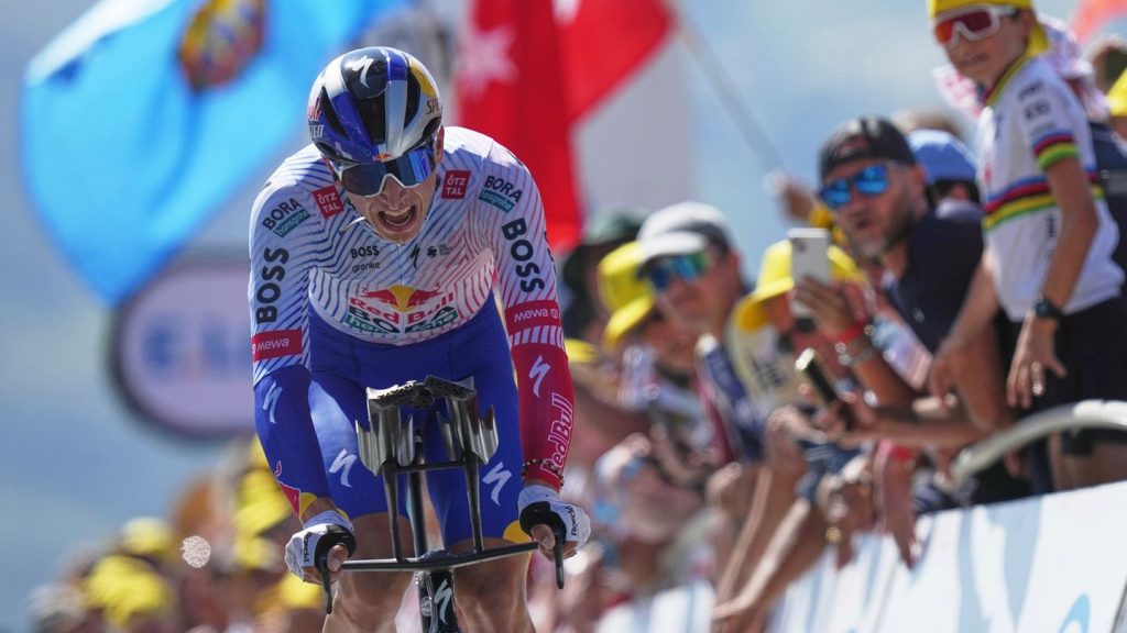 Tour de France: Platz vier: Lipowitz mit "Vollgas" auf der steilen 007-Piste