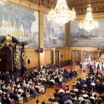 Einbürgerung: Tschentscher empfängt Neubürger im Rathaus