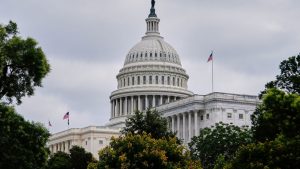 Auf Trumps Wunsch: US-Kongress beschließt Streichung von Staatsgeld für Medien