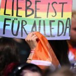 Kundgebungen: Viele Teilnehmer bei CSD-Kundgebung in Rostock