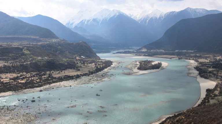 China beginnt Bau von umstrittenem Mega-Staudamm in Tibet