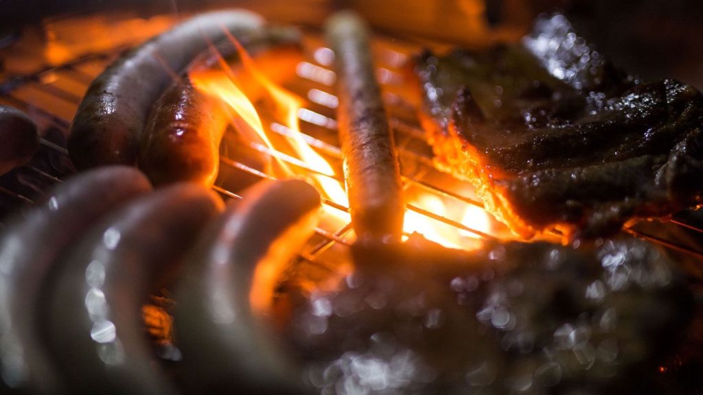 Preissteigerungen bei Fleisch: Grillfans müssen etwas tiefer ins Portemonnaie greifen