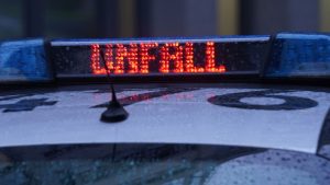 Unfall: Zwei Schwerverletzte nach Zusammenstoß auf Landstraße