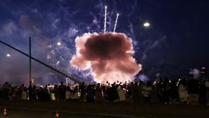 Feuerwerk: 19 Menschen durch Feuerwerkskörper verletzt