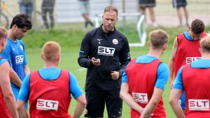 3. Fußball-Liga: Überraschender Sieg: Rostock gewinnt gegen Aston Villa