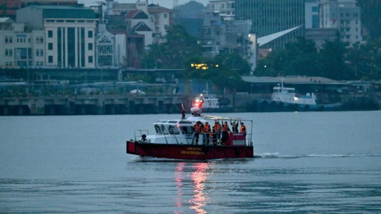 Mindestens 37 Tote nach Bootsunglück in Halong-Bucht in Vietnam