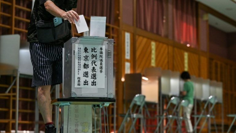 Oberhauswahlen in Japan begonnen - Regierungskoalition könnte Mehrheit verlieren