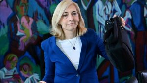 Grüne fordern von Ministerin Warken mehr Tempo bei elektronischer Patientenakte